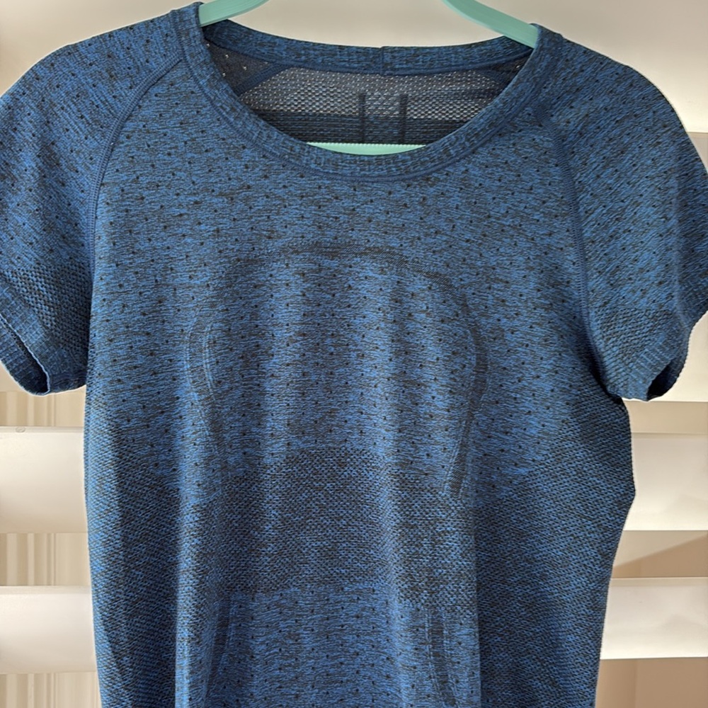 Lululemon Blue Swiftly Crew Neck
Short Sleeve